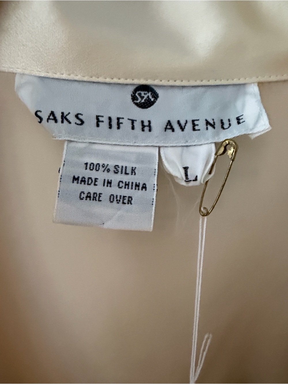 Saks Fifth Avenue Women's 100% Silk Cream Satin Pajama set Top/Pants - Picture 3 of 3
